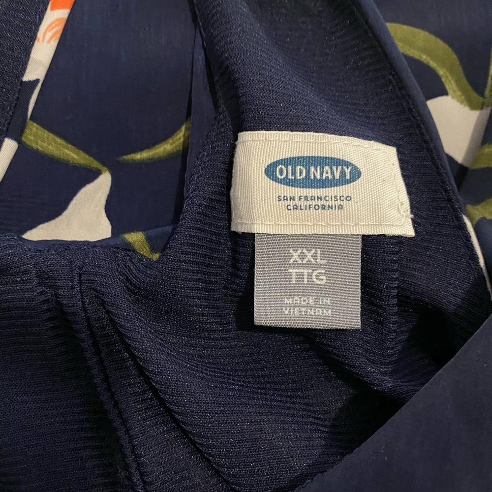 Old Navy Sleeveless Long Blouse - Picture 4 of 6